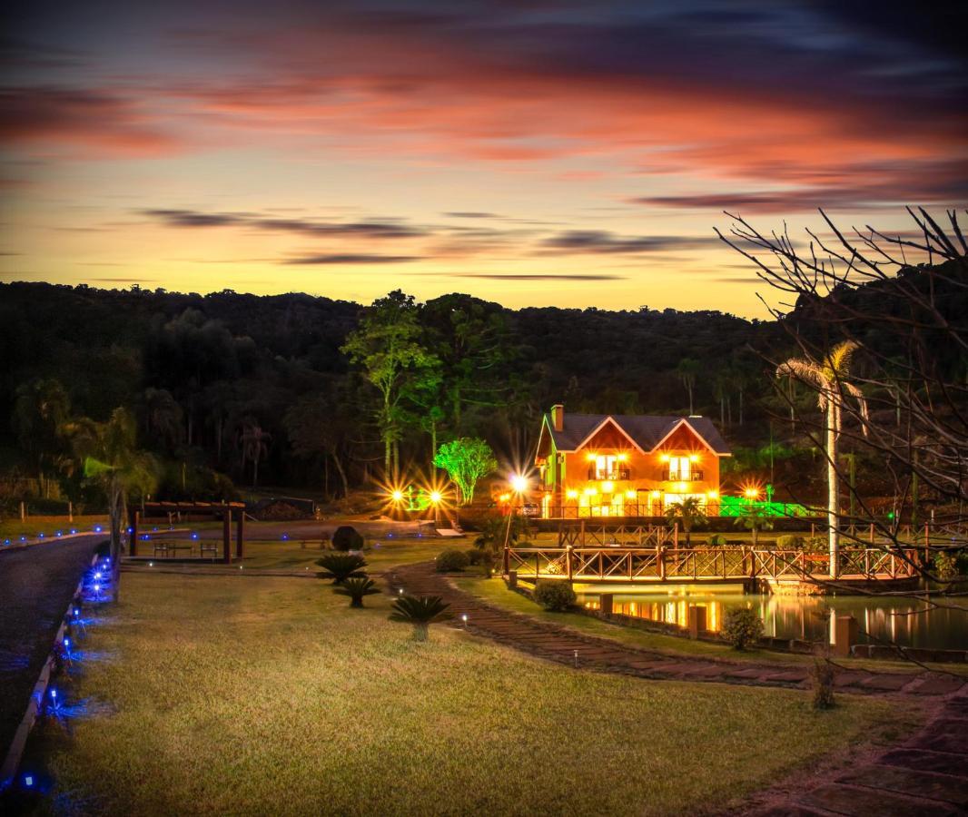 Palast Haus Pousada Gramado Exterior photo